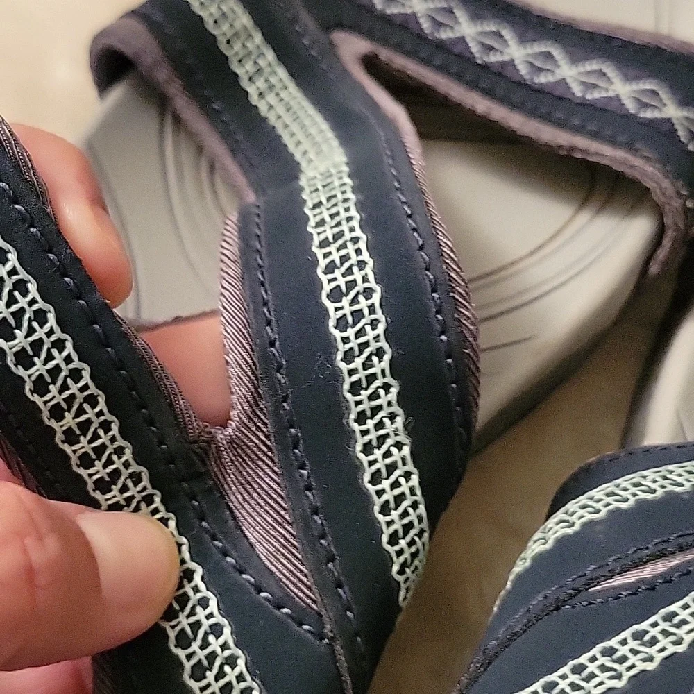 Dr. Scholl's Women's Navy Strappy Sandals. Gel Cushion Size 6M. - Picture 10 of 15